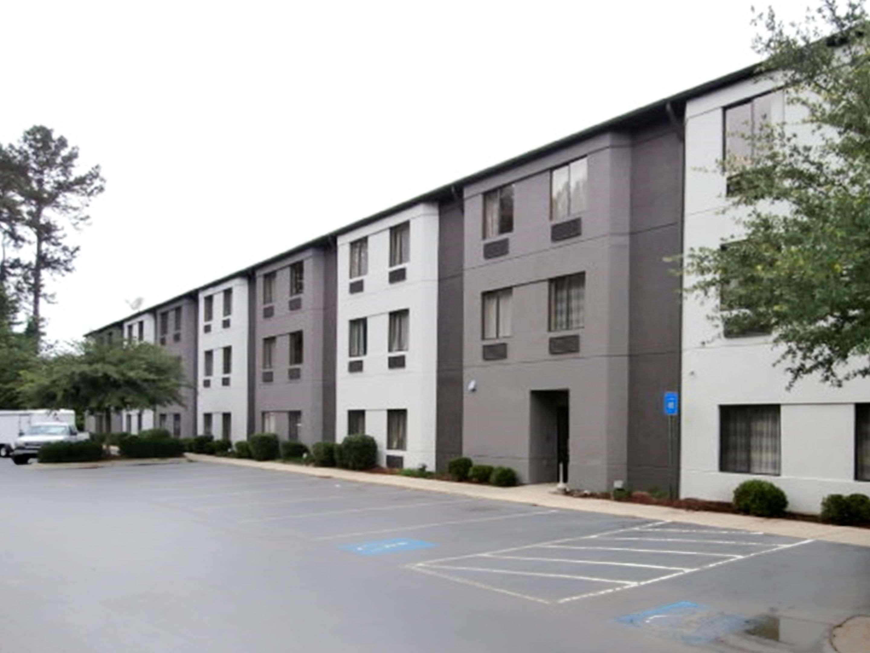Spark By Hilton Augusta Exterior photo