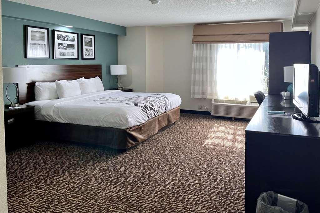 Spark By Hilton Augusta Room photo