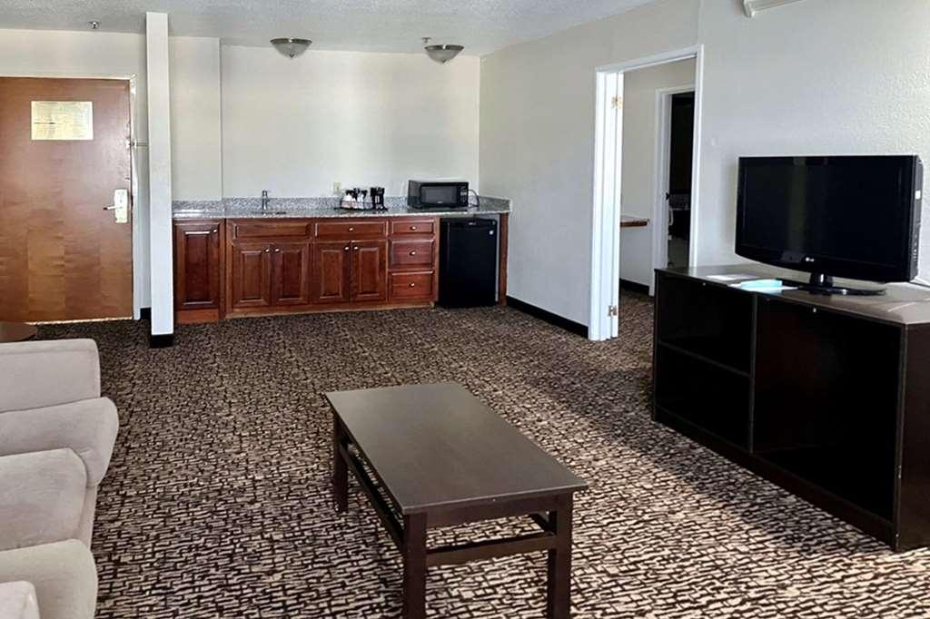 Spark By Hilton Augusta Room photo